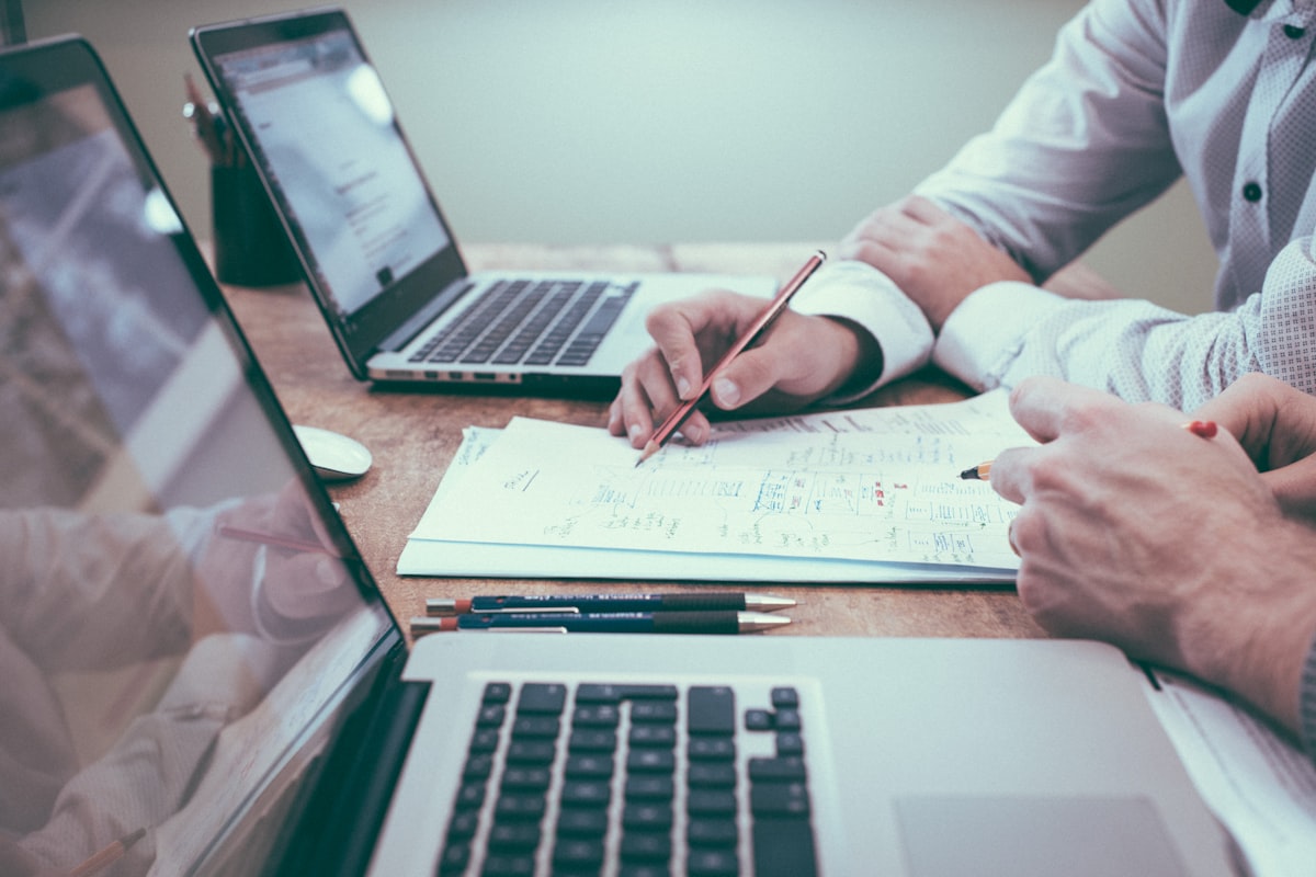 Career Transition Roadmap: Pivot With Confidence